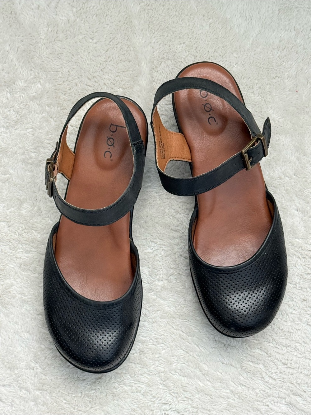 b.ø.c. Black leather Mary Jane clogs, Size 8